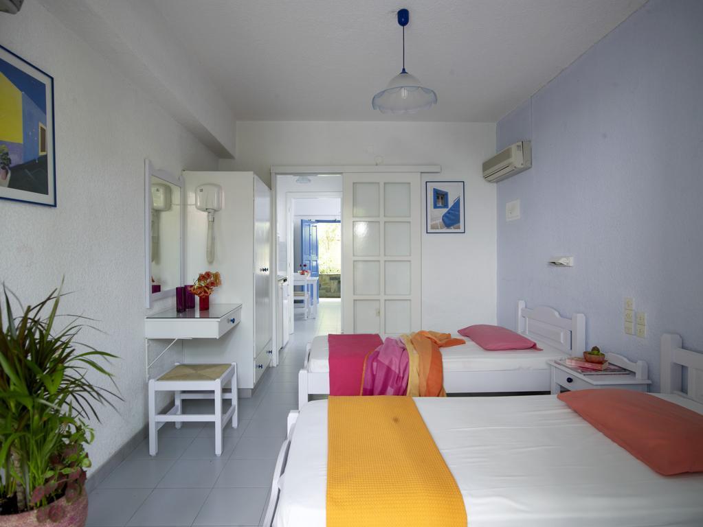Ninetta'S Studios Poros Town Ngoại thất bức ảnh